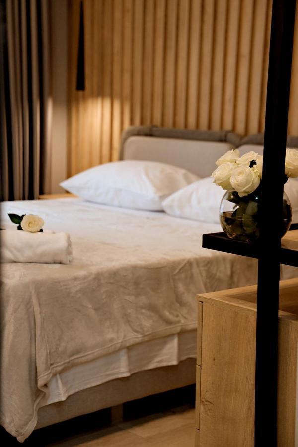 Sol Hotel Shkoder Bagian luar foto