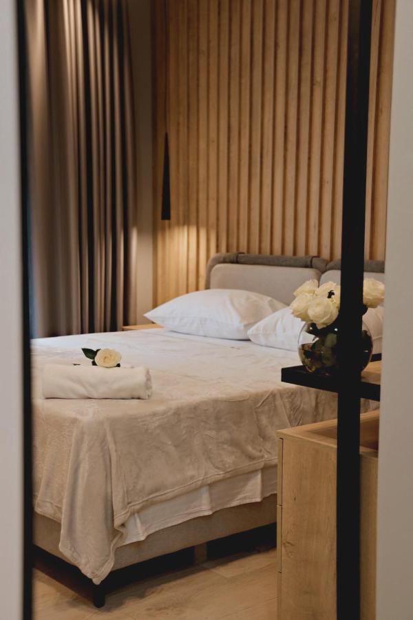 Sol Hotel Shkoder Bagian luar foto