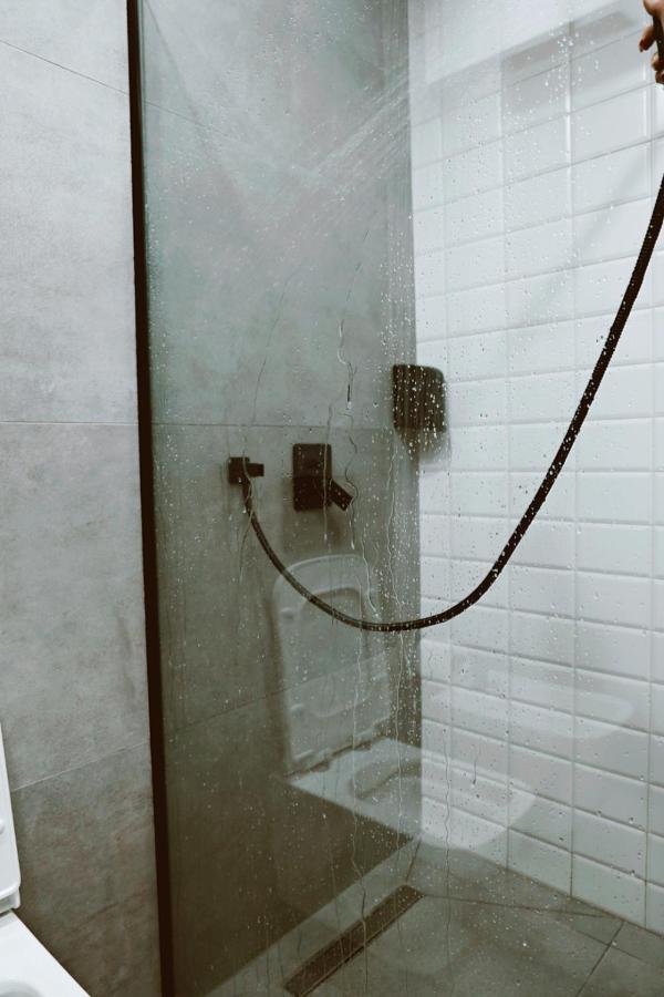 Sol Hotel Shkoder Bagian luar foto