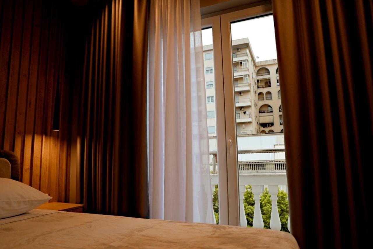 Sol Hotel Shkoder Bagian luar foto