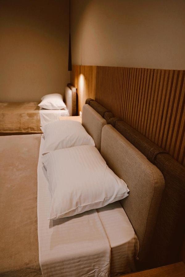 Sol Hotel Shkoder Bagian luar foto
