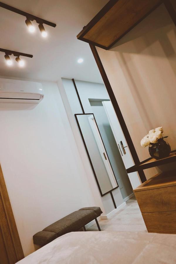 Sol Hotel Shkoder Bagian luar foto