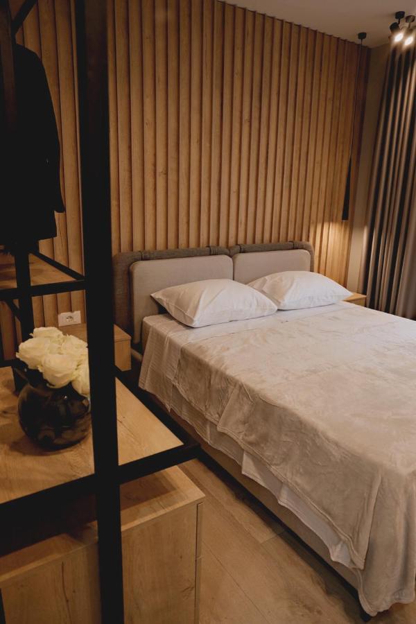 Sol Hotel Shkoder Bagian luar foto