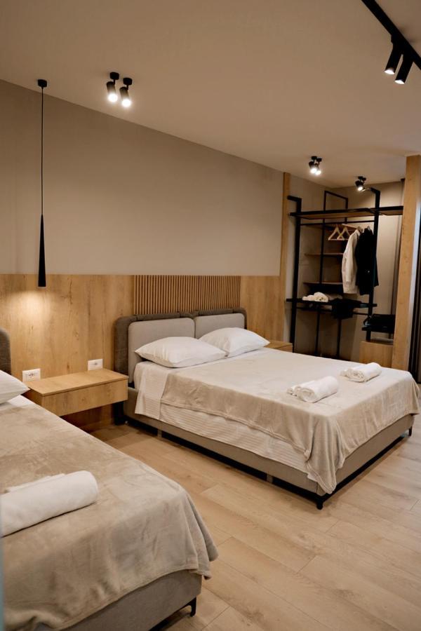 Sol Hotel Shkoder Bagian luar foto