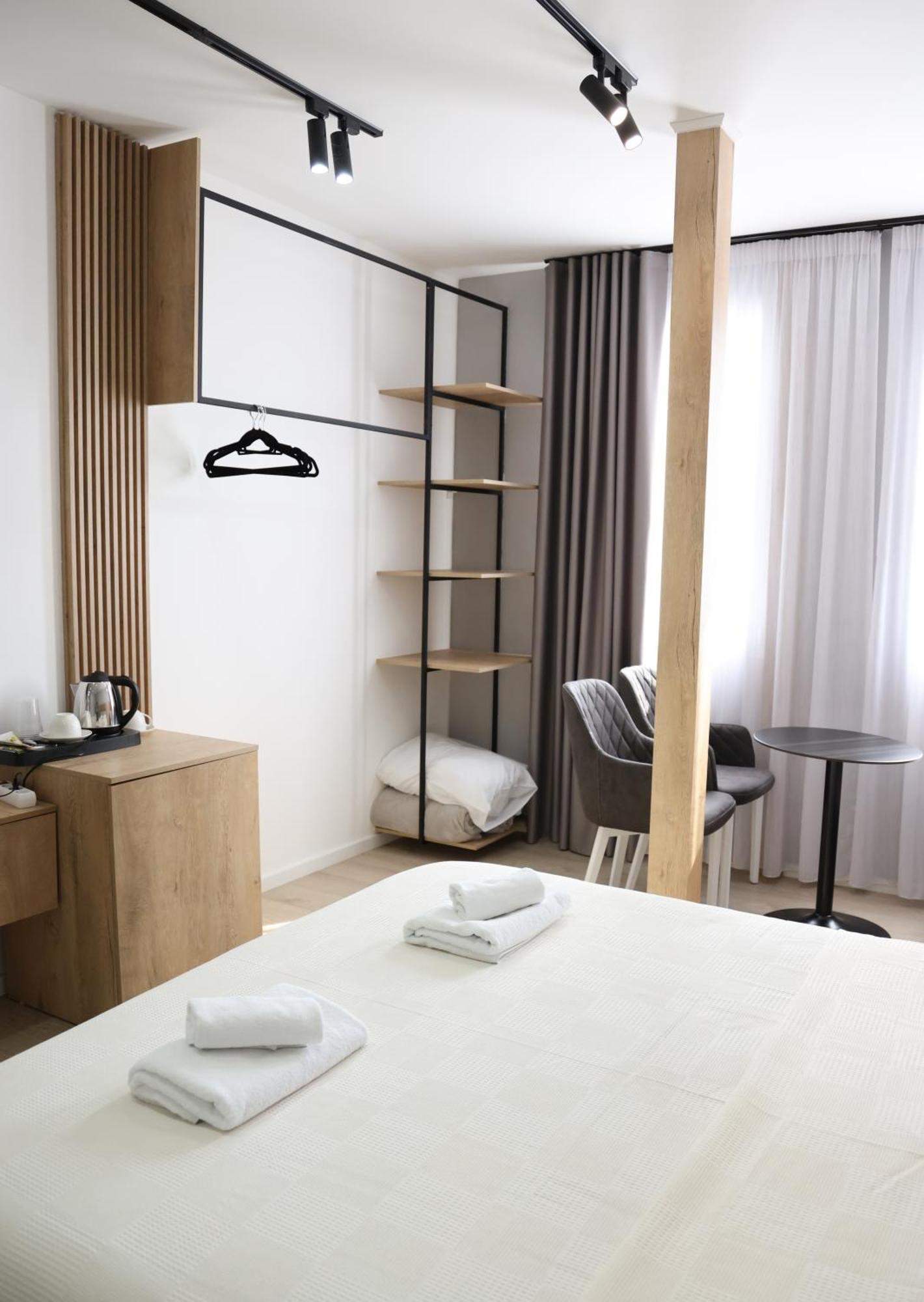 Sol Hotel Shkoder Bagian luar foto