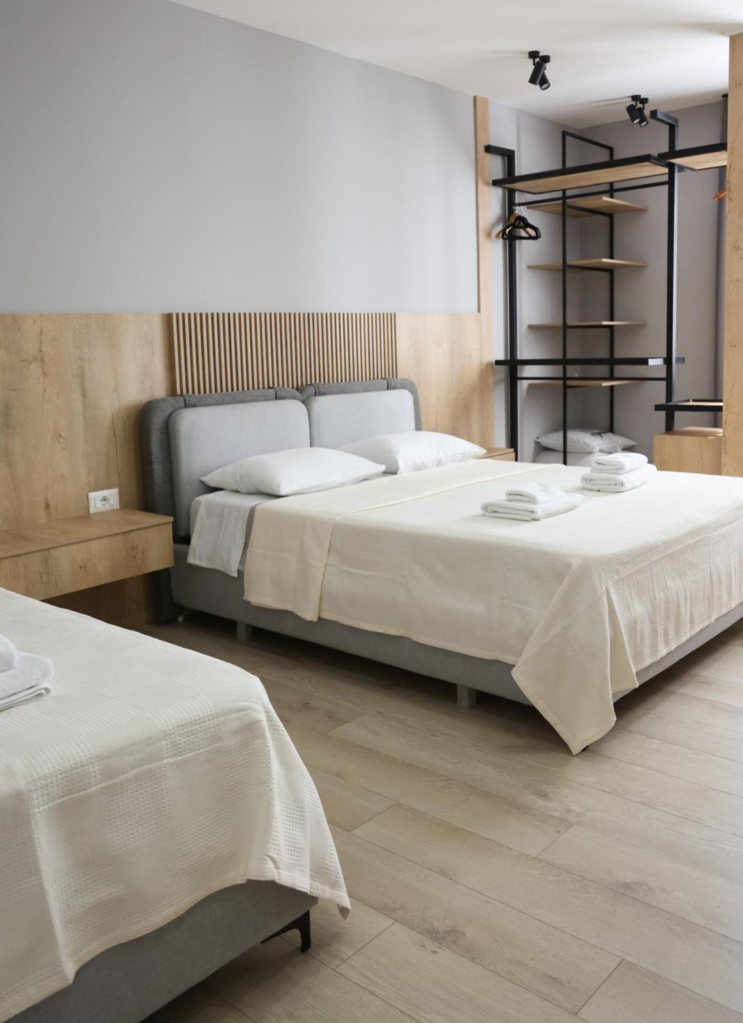 Sol Hotel Shkoder Bagian luar foto